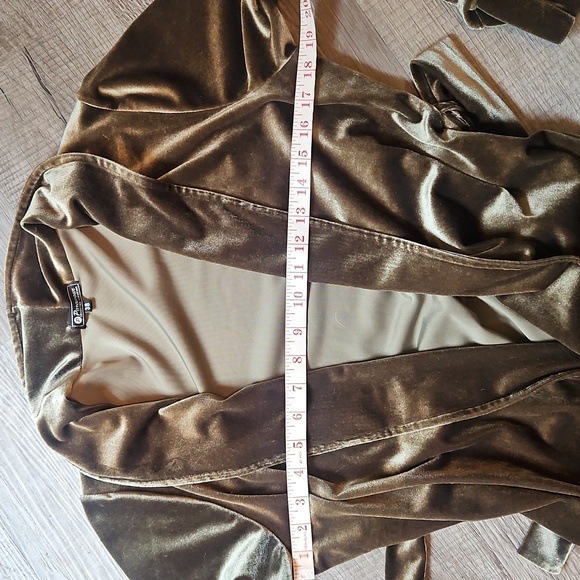 Paramour Velvet Jacket - Picture 12 of 14